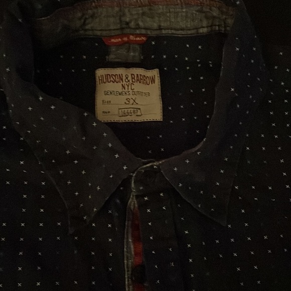 Black button up with dots - Picture 2 of 2